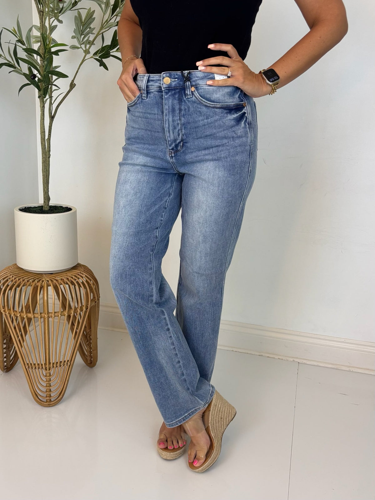 Teagan Tummy Control Straight Leg Jean - Judy Blue