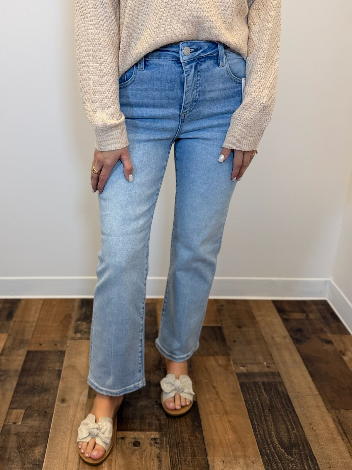 Ashlyn Tummy Control Crop Straight Jean - Risen