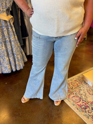 Rowan High Rise Flare Jean - Risen (Plus)