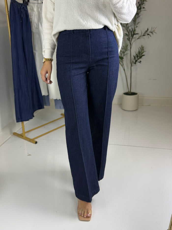 Refined Style Wide Leg Jean