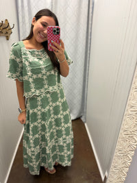 August Afternoons Embroidered Set