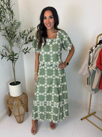 August Afternoons Embroidered Set