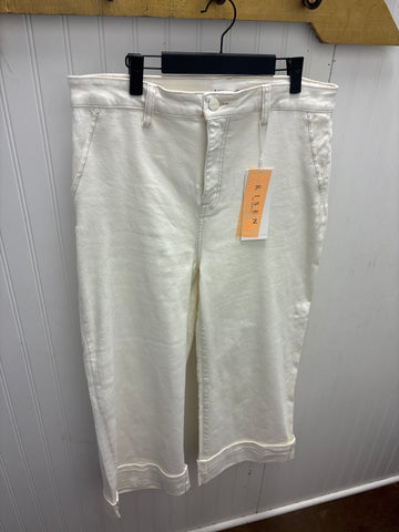 Cream Wide Leg Cuffed Jeans - Risen (Plus)