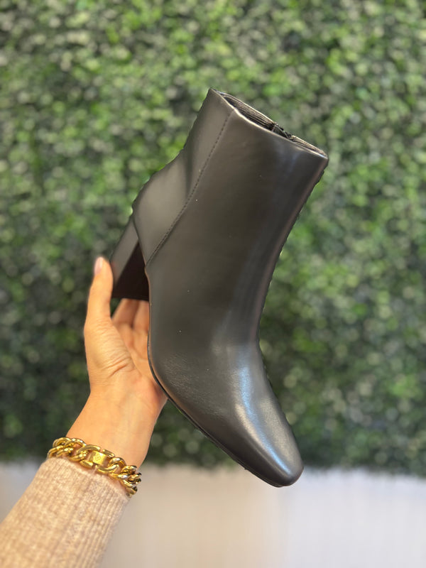 Jevon Bootie - Black