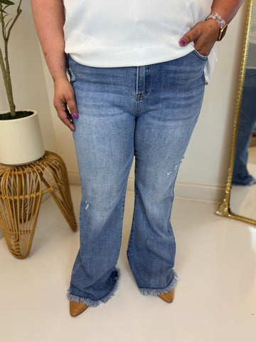 Victoria Vintage Frayed Bootcut Jean - Risen (Plus)