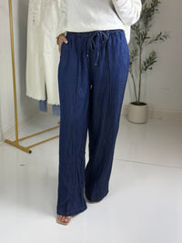 Low Key Wide Leg Pant