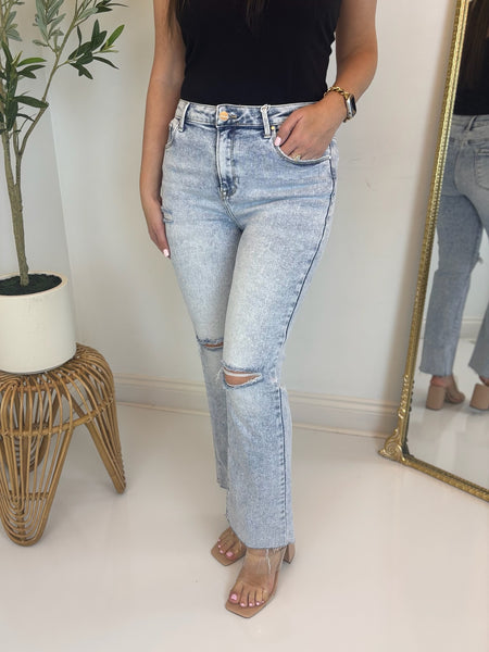 Ana Acid Wash Ankle Straight Jean - Risen
