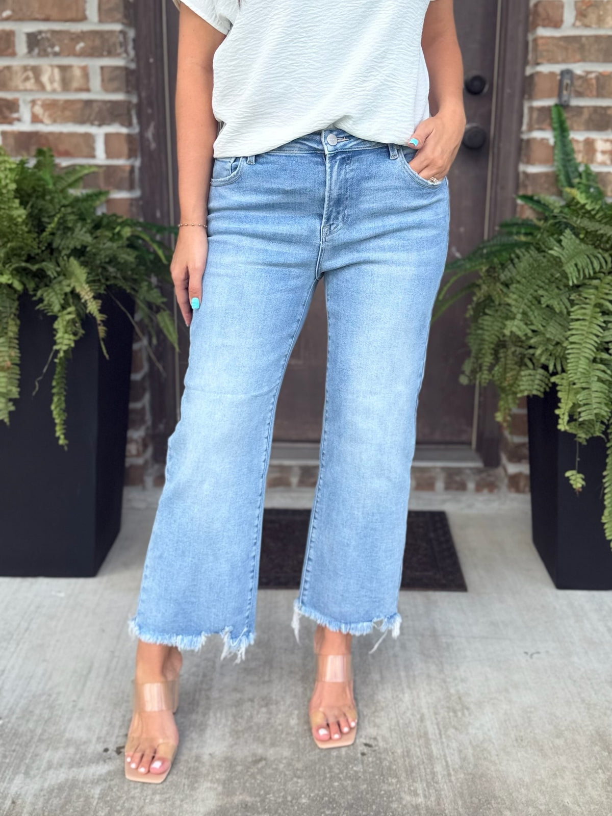 Claire Crop Straight Jean - Risen