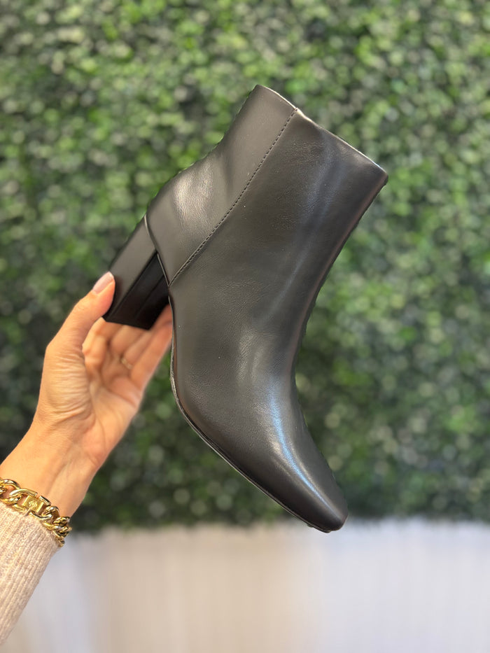 Jevon Bootie - Black
