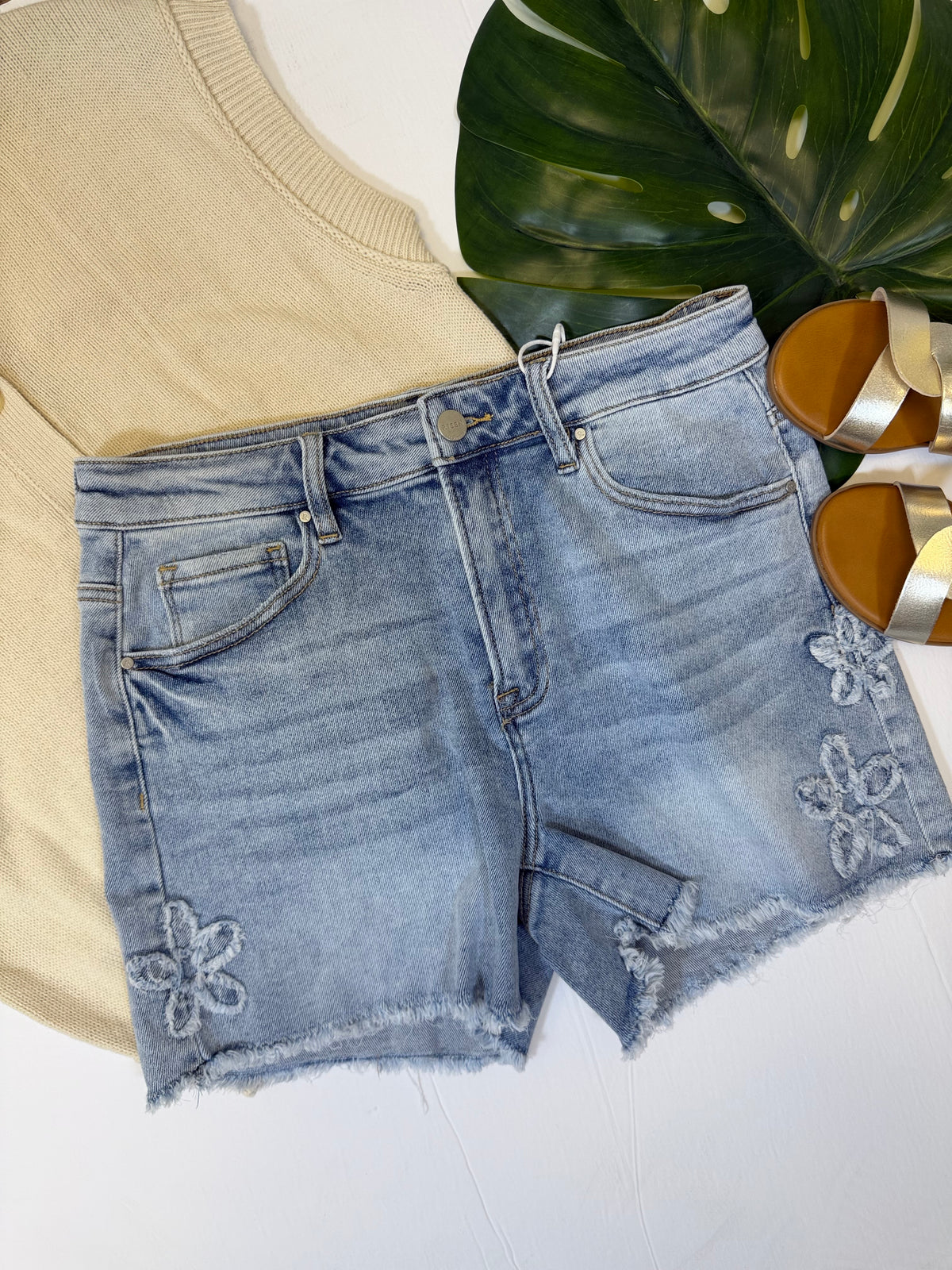 Lily Patch Denim Short - Risen