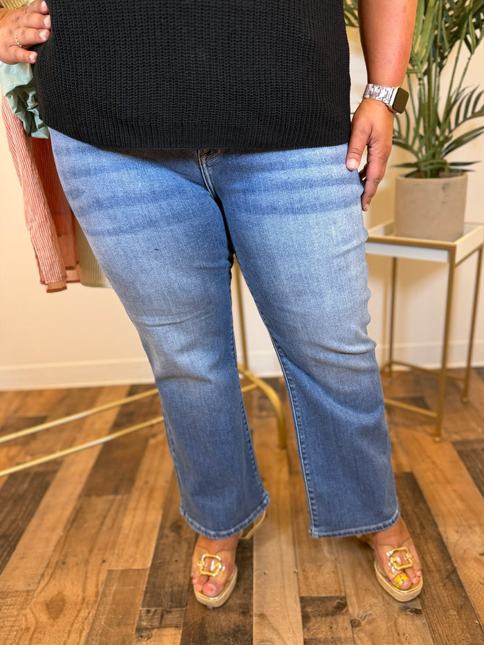 Loren Low Rise Crop Flare Jean - Risen (Plus)