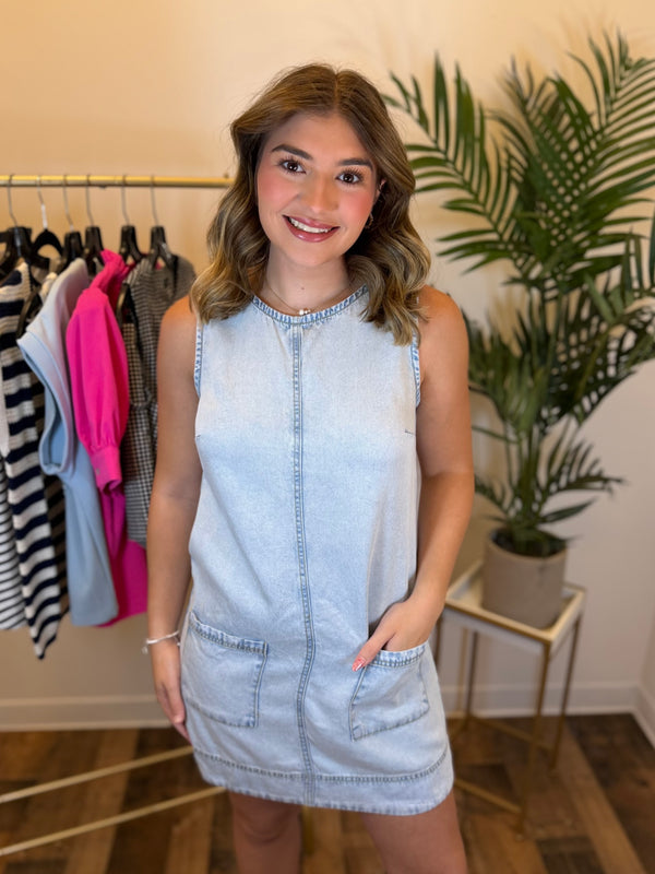 Weekend Wanderer Dress