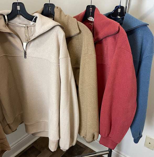 Carmyn Pullover