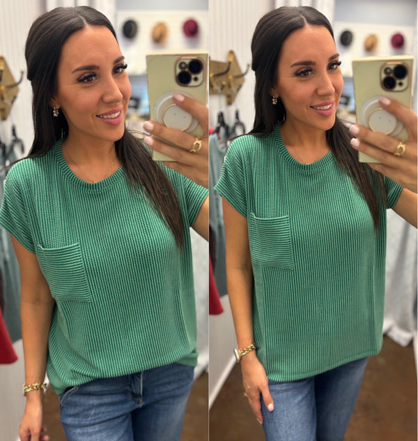 Essential Pocket Top
